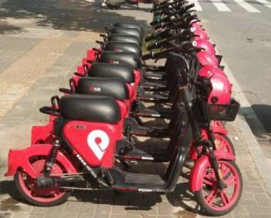 选择共享电动车出行，安全充电为您的旅程保驾护航